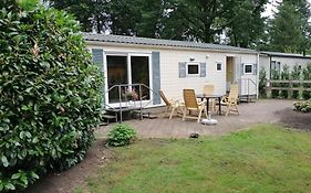 Chalet 4-6 Personen Epe F15 Van alle gemakken voorzien Max aantal volwassen personen bedraagt 4